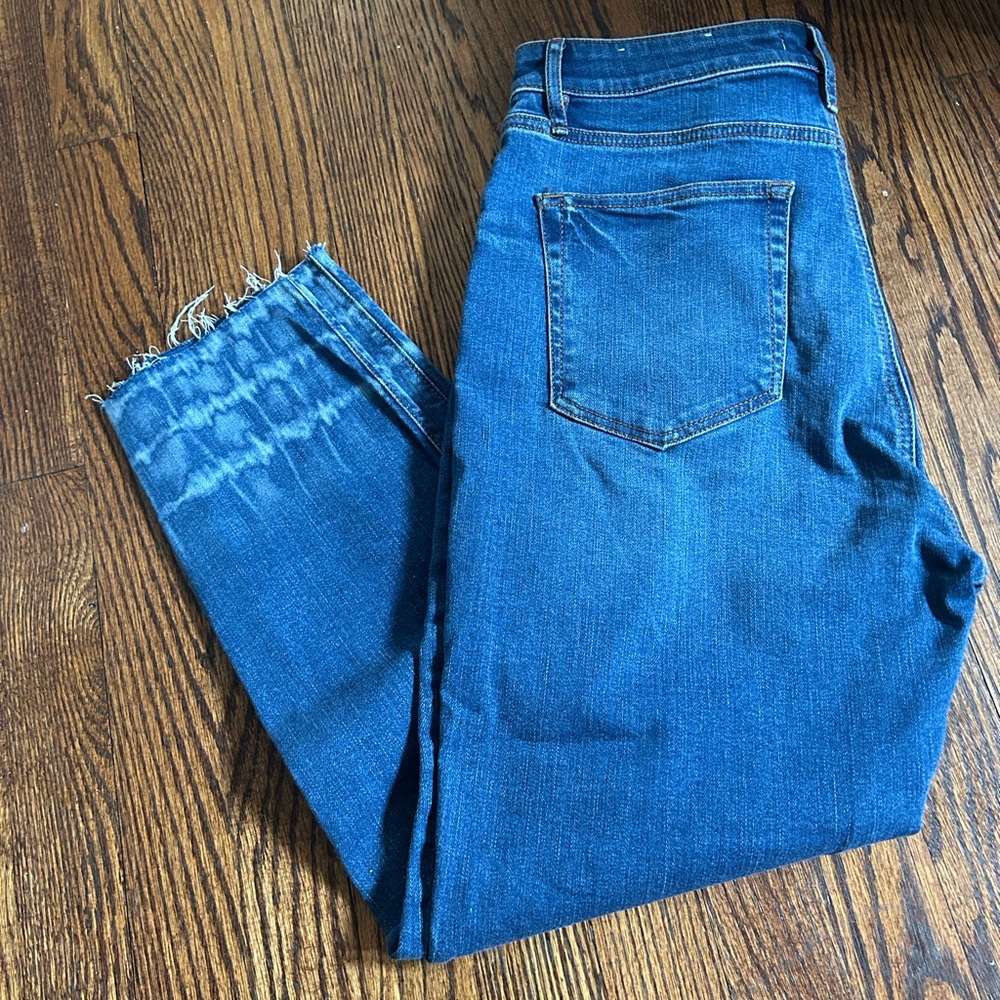 Loft skinny wavy end jeans size 10/30 like new Euc
